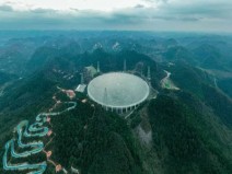 China liga o seu colossal rdio telescpio de caa a aliengenas