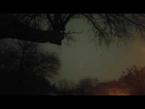 Vdeo do misterioso tringulo de luzes pairando sobre o Texas no primeiro dia do ano