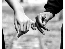 Vocẽ joga no outro a expectativa de um relacionamento feliz?