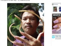 Chin�s exibe unhas com mais de 20 cent�metros