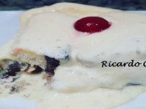 Delicioso e refrescante bolo com sorvete!