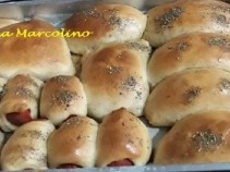 Massa deliciosa para esfiha e rolinho de salsicha.